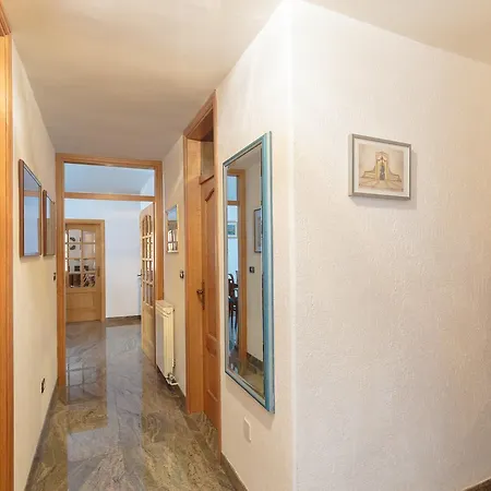 Hedera Estate, Hedera A17 دوبروفينك
