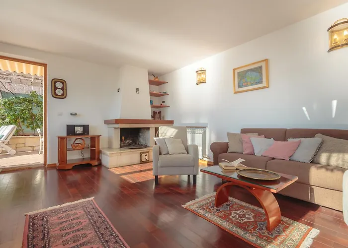 Hedera Estate, Hedera A17 Apartman