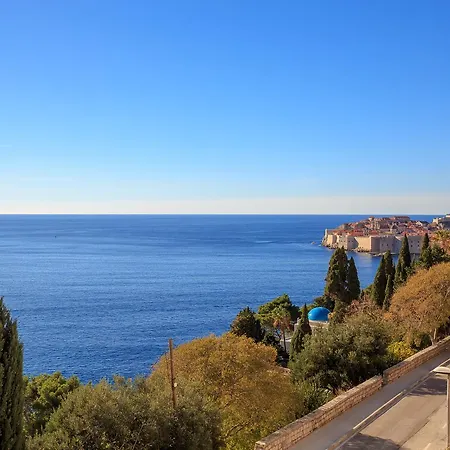 Hedera Estate, Hedera A17 *